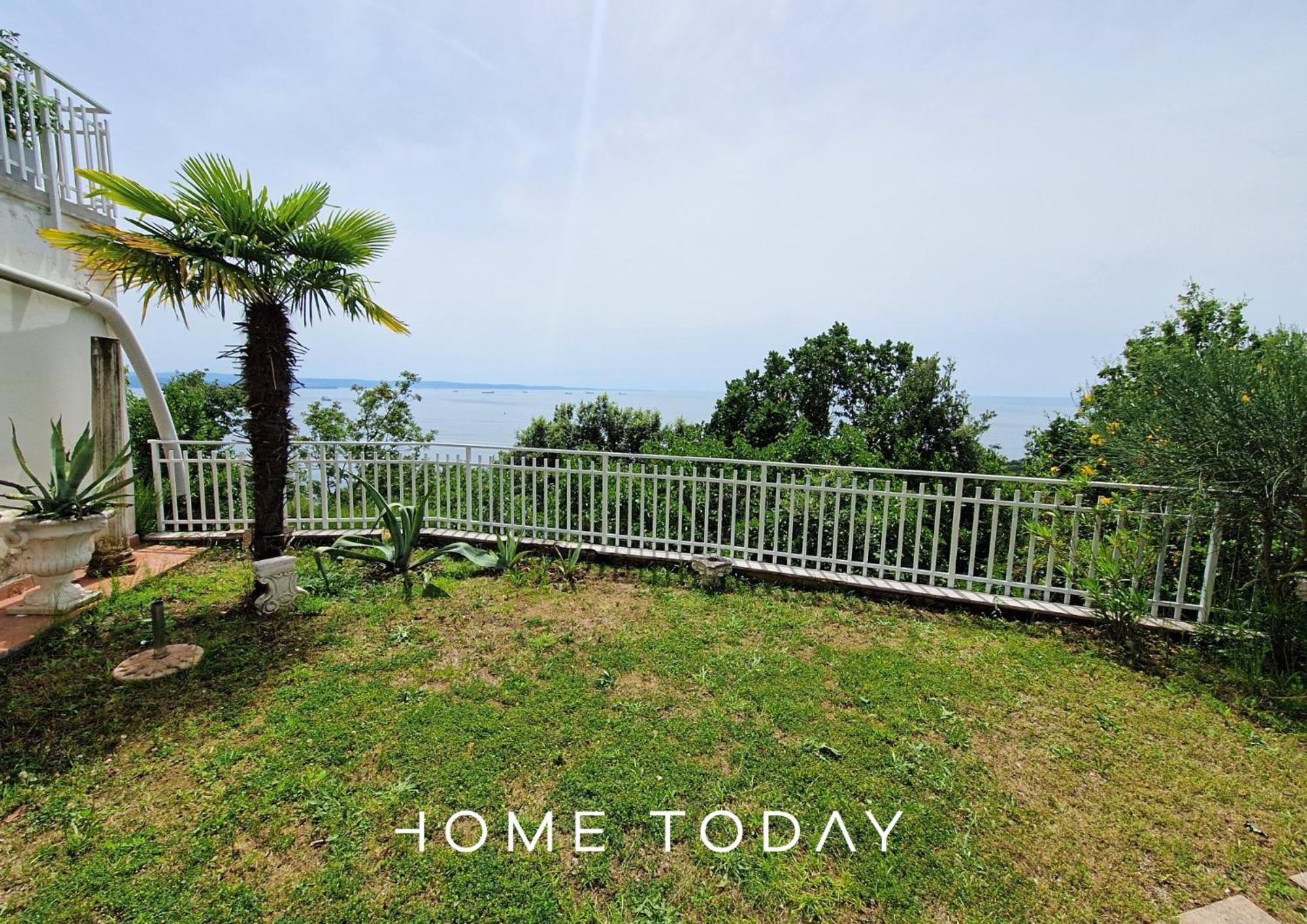 Ht - Loft Al Castello Di Miramare Con Vista Apartman Grignano  Kültér fotó